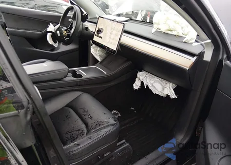 2022 Tesla Model Y Performance Dual Motor All-Wheel Drive from USA, damaged, VIN 7SAYGDEF2NF380201